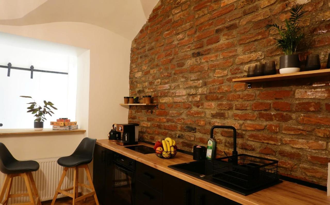 The Industrique Home - 3 Bedroom Apartment Temešvár Exteriér fotografie